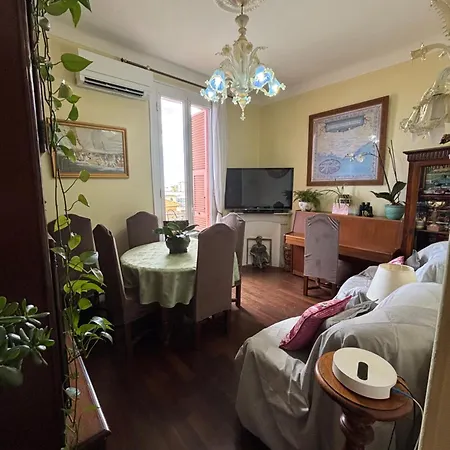 Balcon De Monaco בוסוליי